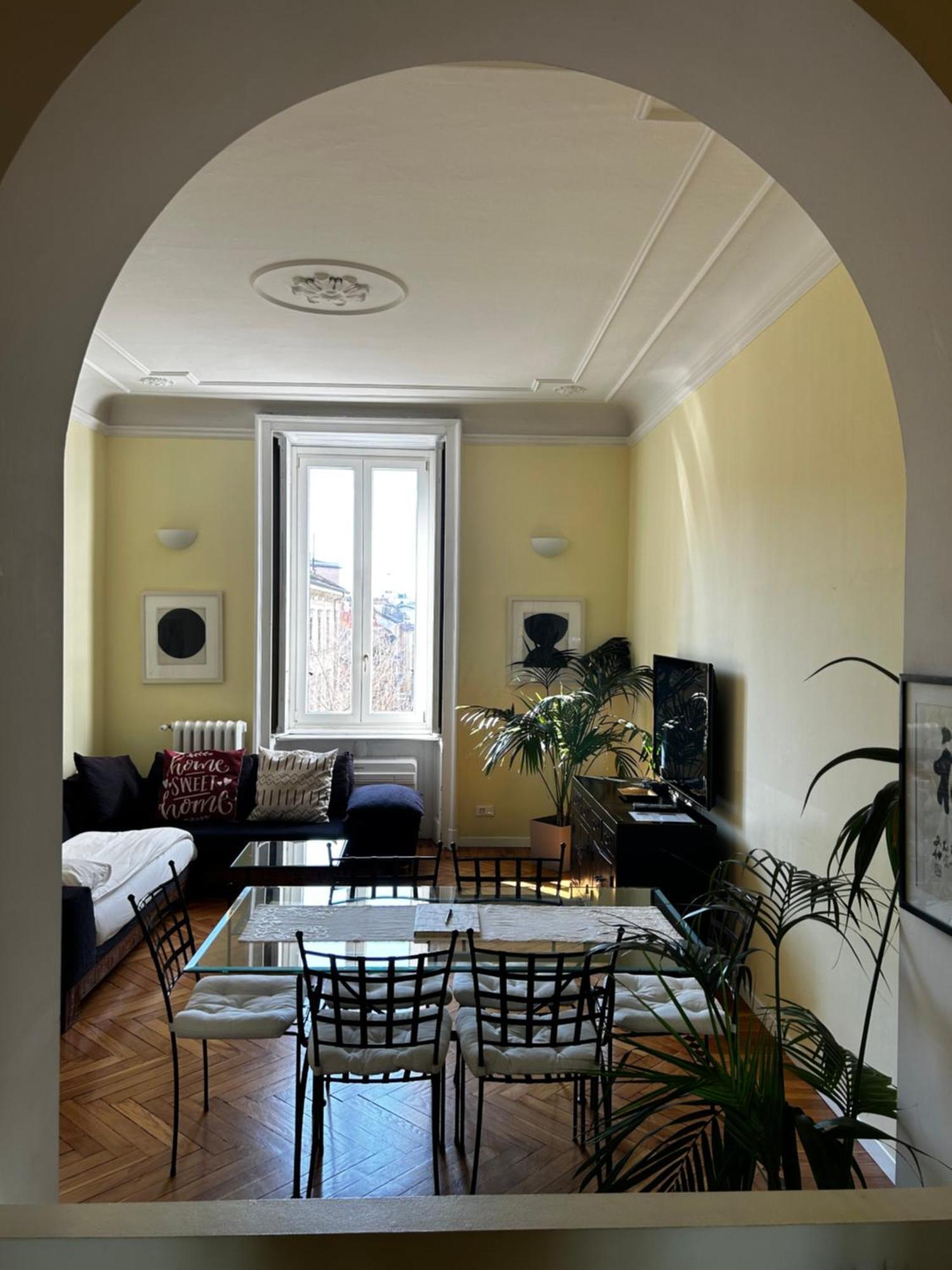 Sant'Ambrogio With Charme Apartment Milan Bagian luar foto