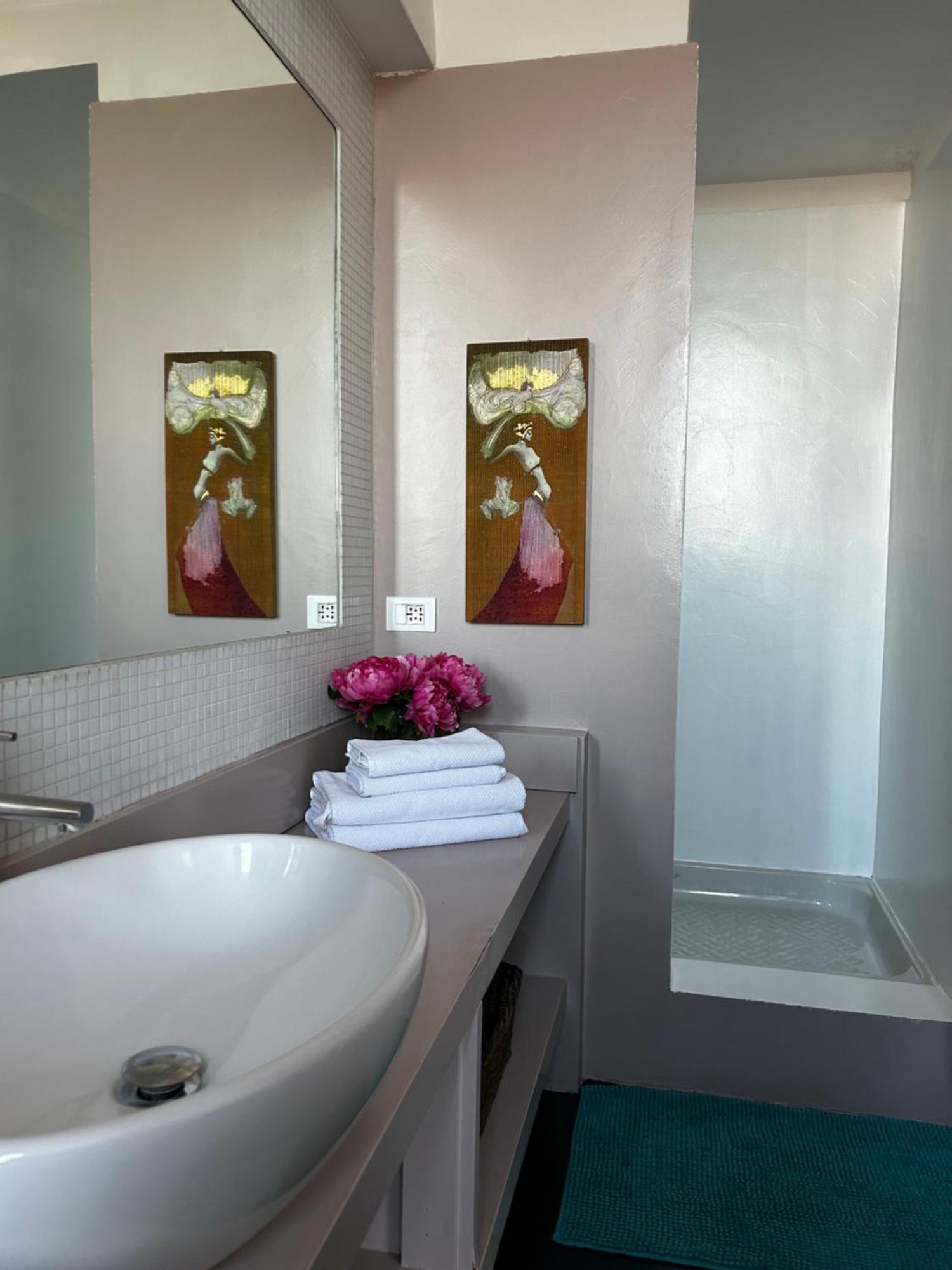 Sant'Ambrogio With Charme Apartment Milan Bagian luar foto